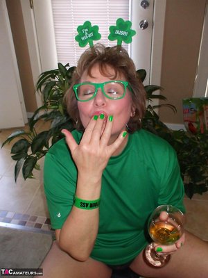 TAC Amateurs xxx pics collection featuring Busty Bliss in well cock sucking scene