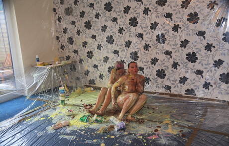 TAC Amateurs are excited to present you with a gallery showcasing Molly Milf in lesbian fun scene