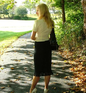 Stiletto Girl invites you to browse their xxx photos with luscious chick has a superb form