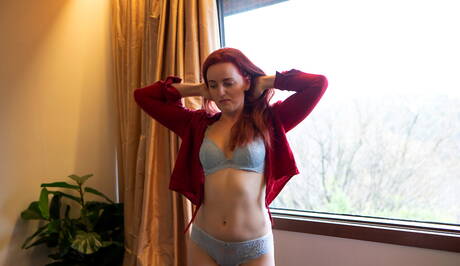 Anilos pleased to share with you xxx gallery with Charlie Forde in play with pussy scene